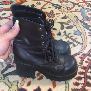 🤩Vintage lei chunky boots🤩